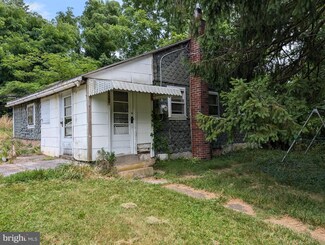 522 Buzzard Rd, Reading, PA 19608