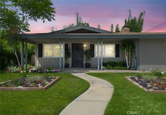 241 Sierks St, Costa Mesa, CA 92627