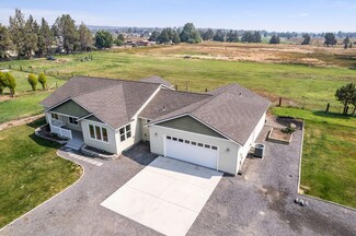 64954 Hunnell Rd, Bend, OR 97703
