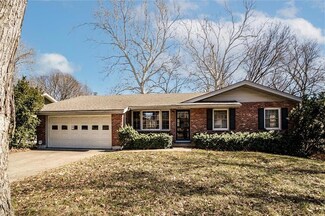 5317 N Virginia Ave, Kansas City, MO 64118