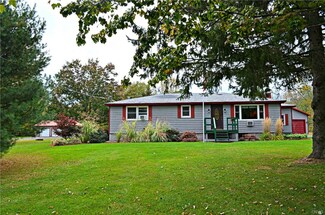 377 Valley Rd, Pulaski, NY 13142