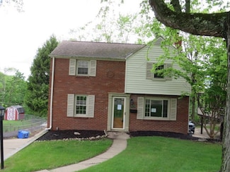 5270 Orchard Hill Dr, Pittsburgh, PA 15236