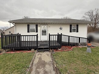 1120 SE B St, Linton, IN 47441