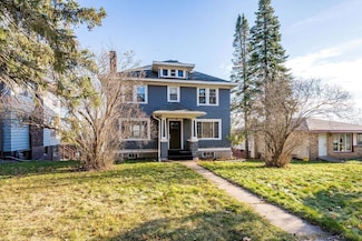 1816 E 6th St, Duluth, MN 55812