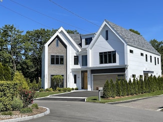 25 Dialstone Ln, Riverside, CT 06878