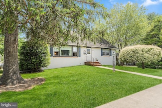 205 Mount Vernon Ave, Laurel Springs, NJ 08021