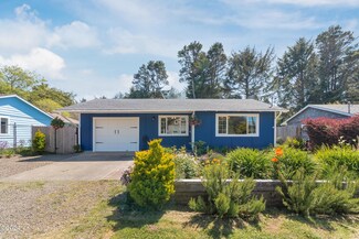 330 SW South Point St, Depoe Bay, OR 97341