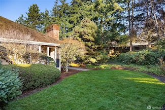 8531 Hunts Point Ln, Hunts Point, WA 98004