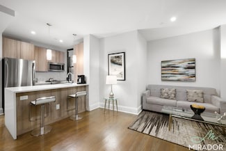 15 Park Row Unit 11-F, New York, NY 10038