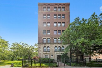 3017 E 78th St Unit 4B, Chicago, IL 60649