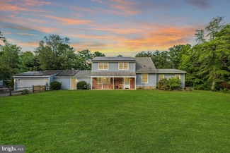 2 Holly Dr, Medford, NJ 08055