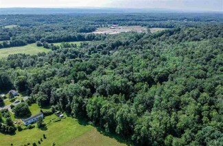 81 Brickhouse Rd, Stillwater, NY 12170
