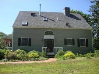 79 South Ave, South Dartmouth, MA 02748