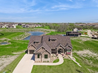 3815 NW 183rd St, Clive, IA 50325