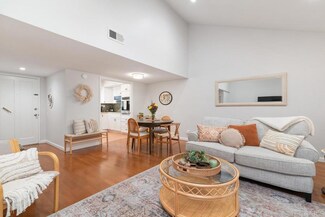 3615 Vista Bella Unit 14, Oceanside, CA 92057