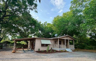 6414 Hamilton Bridge Rd, Milton, FL 32570