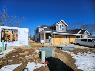 196 Northwalk Cir, Westfield, IN 46074