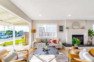 36360 Magellan Dr, Fremont, CA 94536