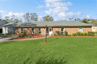 240 Carole Dr, Mandeville, LA 70448