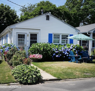 120 Inskip Ave, Ocean Grove, NJ 07756