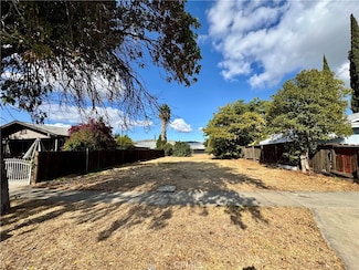 919 W 14th St, Merced, CA 95340