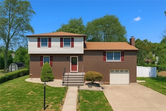 115 Willow Village Dr, Pittsburgh, PA 15239