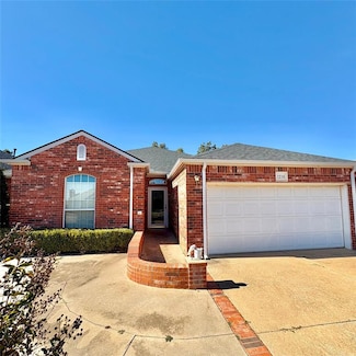 1216 Regency Ct, Kingfisher, OK 73750