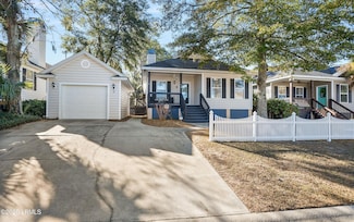 3 Binaker Ct, Beaufort, SC 29902