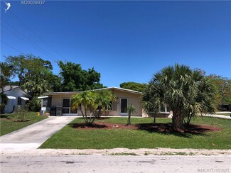 400 Philadelphia Dr, Jupiter, FL 33458