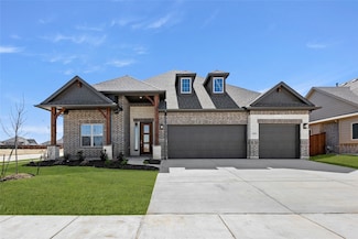 1001 Emerald Trace Dr, Justin, TX 76247