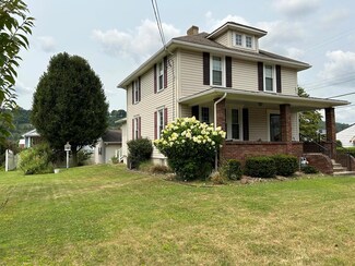 709 Tomlinson Ave, Glen Dale, WV 26038