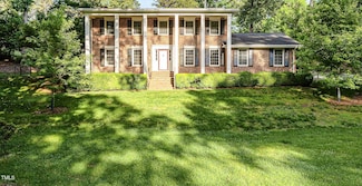 5513 Parkwood Dr, Raleigh, NC 27612