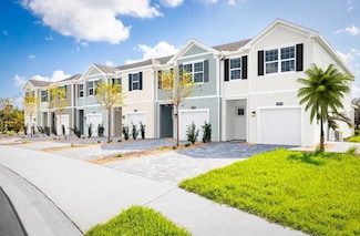 1283 Pinewood Dr, Davenport, FL 33896