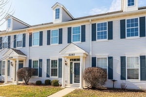2257 Georgetown Cir, Aurora, IL 60503
