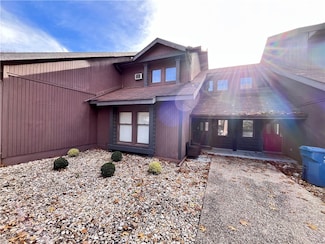 26 Melinda Ln, Bella Vista, AR 72714