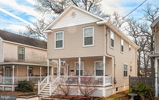 46 4th Ave, Pitman, NJ 08071
