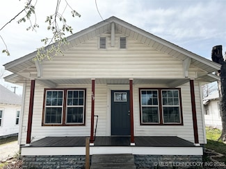 119 Carson Ave, Blackwell, OK 74631