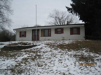107 Meadowbrook Dr, Industry, PA 15052