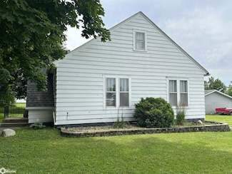 308 Green Mountain Rd, Green Mountain, IA 50632