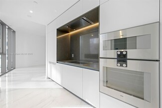 300 Biscayne Boulevard Way Unit 1105, Miami, FL 33131