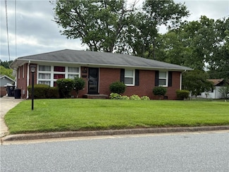 2320 Atlanta St, Greensboro, NC 27406