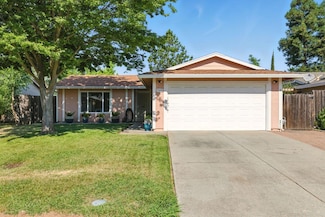 7113 Reyn Oaks Way, Sacramento, CA 95842