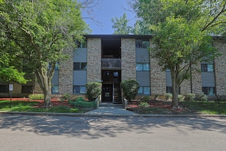 2354 South St Unit E, Elgin, IL 60123