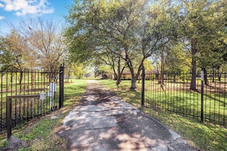 14301 Hatfield Rd, Pearland, TX 77581