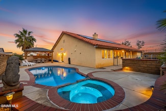 6512 Parker Dr, Palmdale, CA 93551