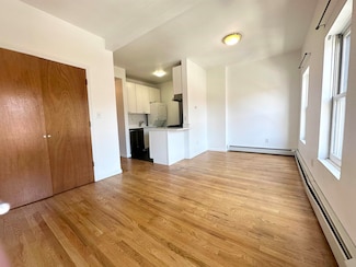 213 8th St Unit 3, Jersey City, NJ 07302