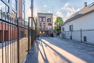 2014 N Whipple St, Chicago, IL 60647