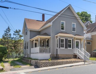 26 Chapel St, Gloucester, MA 01930