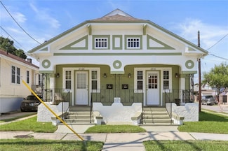 2928 30 Upperline St, New Orleans, LA 70115