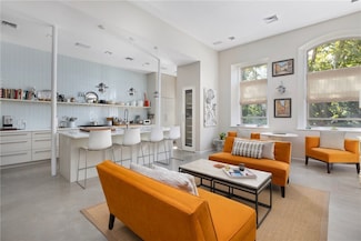 426 Spring St Unit 101, Newport, RI 02840